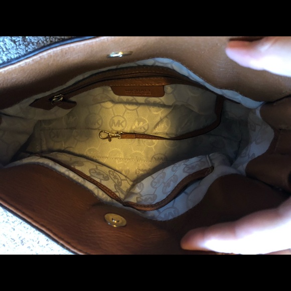 Authentic Michael Kors handbag - Picture 5 of 6
